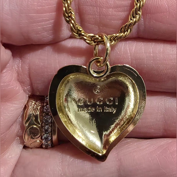 Zipper Pull - Picture 2 of 4